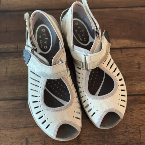 Privo by Clarks Beige Sandals Women’s Sz 5 - Picture 3 of 8